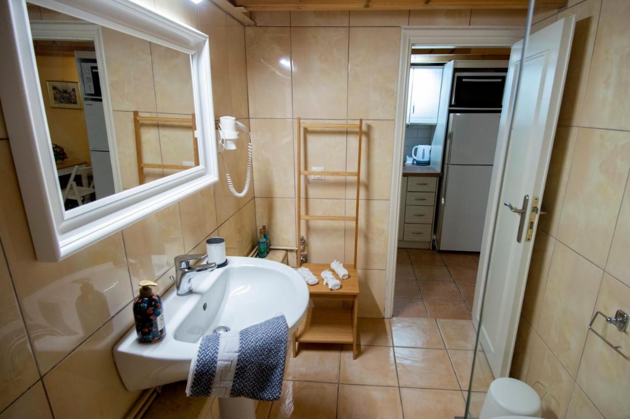 Yiasemi Cοrfu Luxury Apartment Corfu (city) Exterior foto